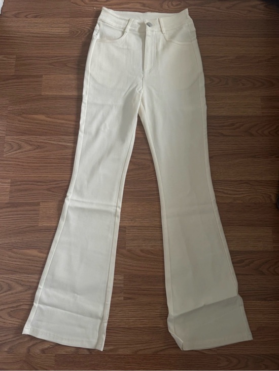 SHEIN Pants - White High Waist Flare Pants XS Stretch Pull-On Career Casual